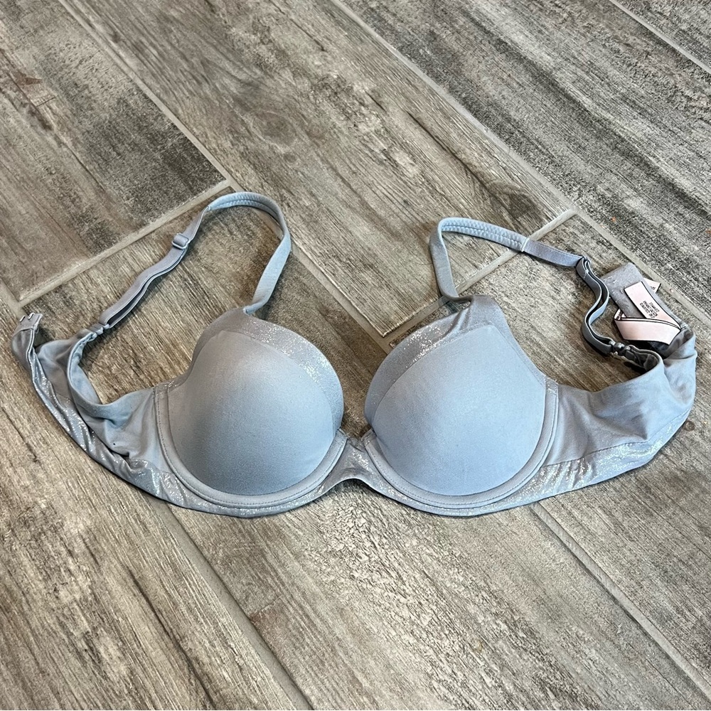 Victoria's Secret Light Gray Silver‎ Sparkle Underwire Lined Demi Bra 32C